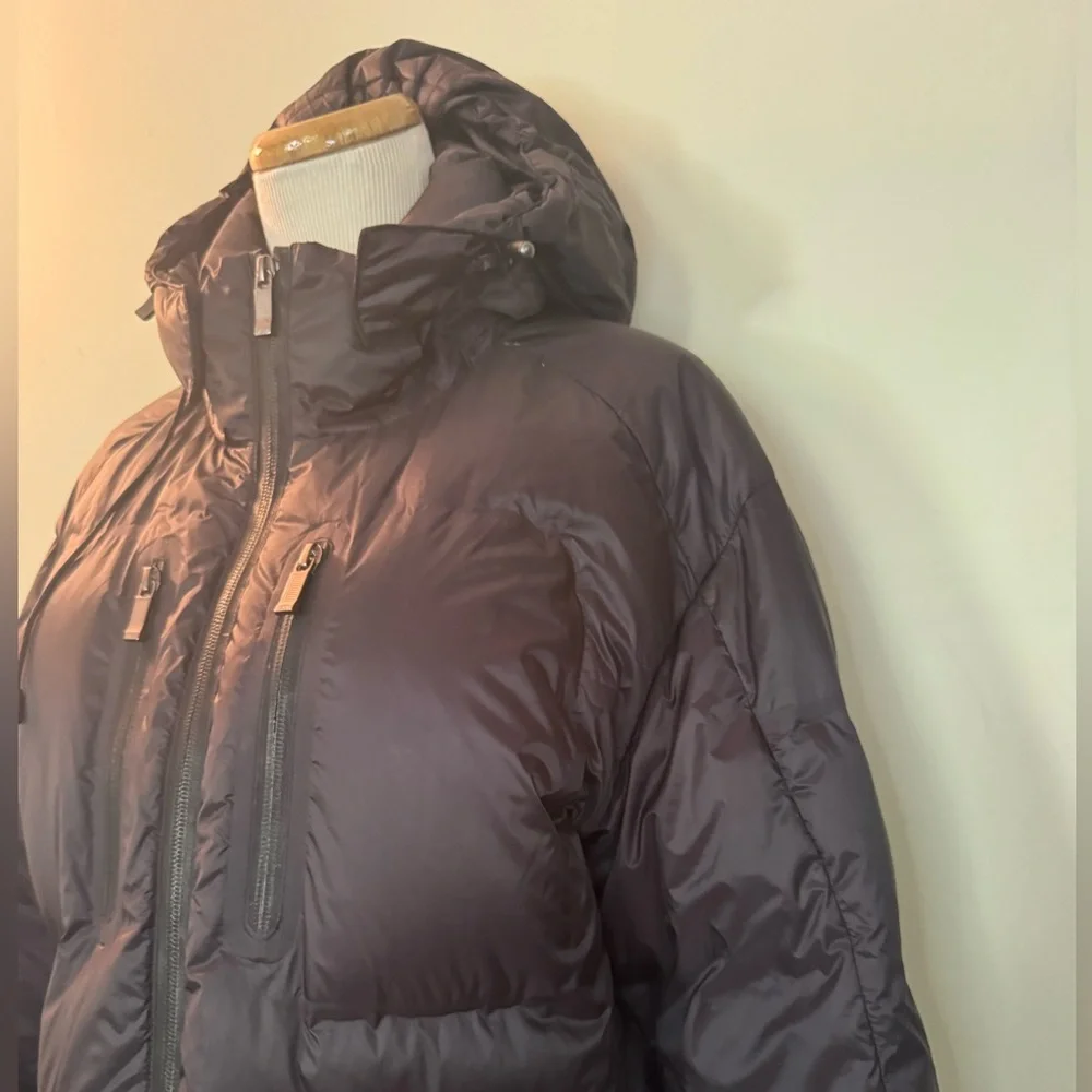 [Ermenegildo Zegna] Sport Microlite Down Puffer Jacket – Black – Size M